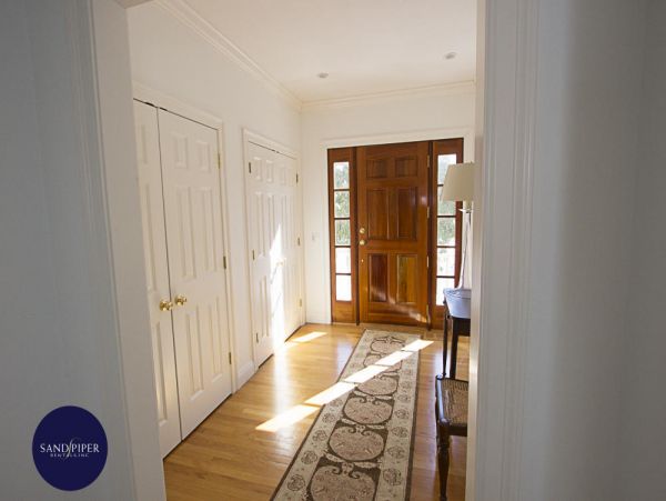Cape Cod Home 995036