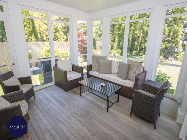 Cape Cod Home 995036