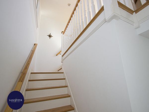 Cape Cod Home 995036