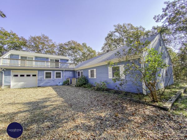 Cape Cod Home 995037