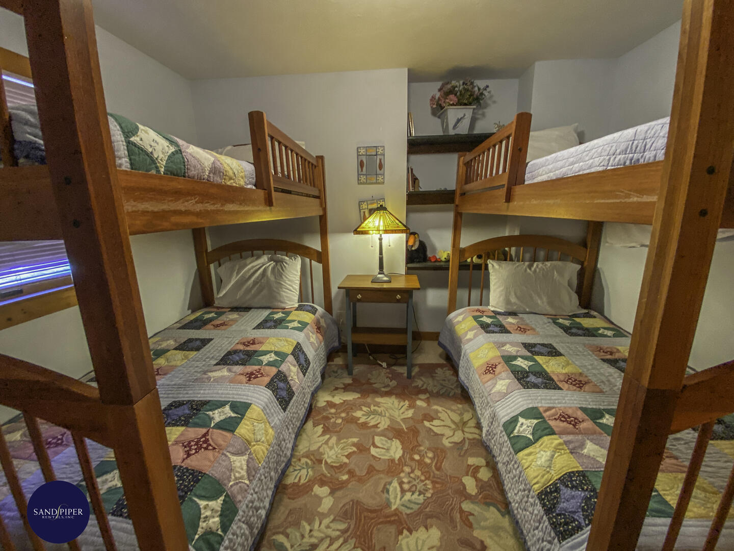 Cape Cod Home 995037
