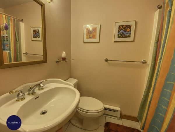 Cape Cod Home 995037