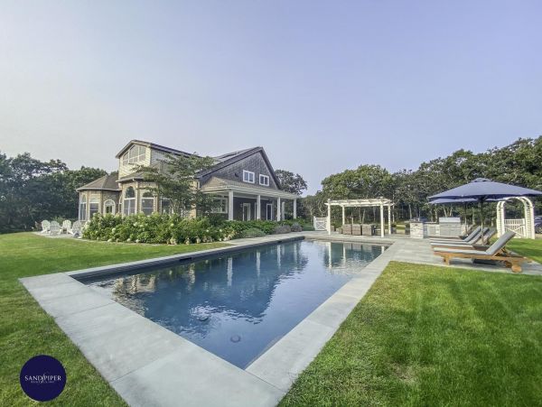 Cape Cod Home 995038