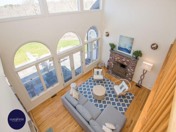 Cape Cod Home 995038