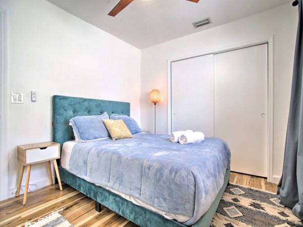 Beautiful Hollywood FL Vacation Home Private Pool & Dock