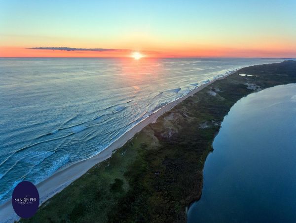Cape Cod Home 995040