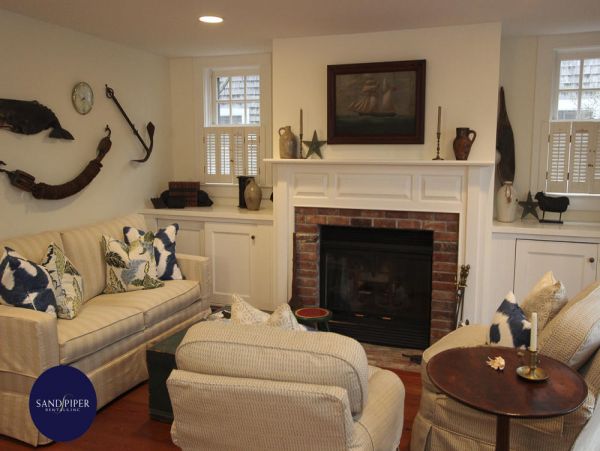 Cape Cod Home 995041