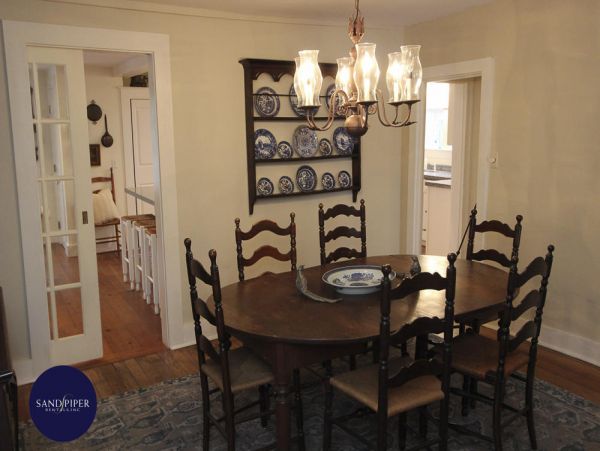 Cape Cod Home 995041