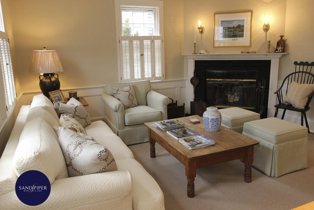 Cape Cod Home 995041