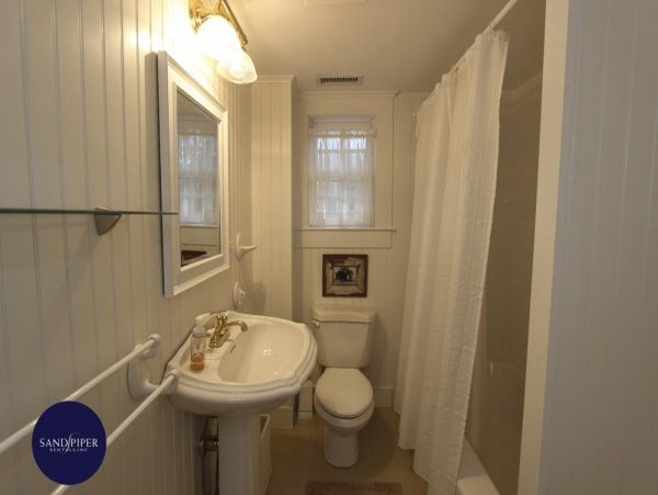 Cape Cod Home 995041