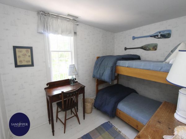 Cape Cod Home 995041