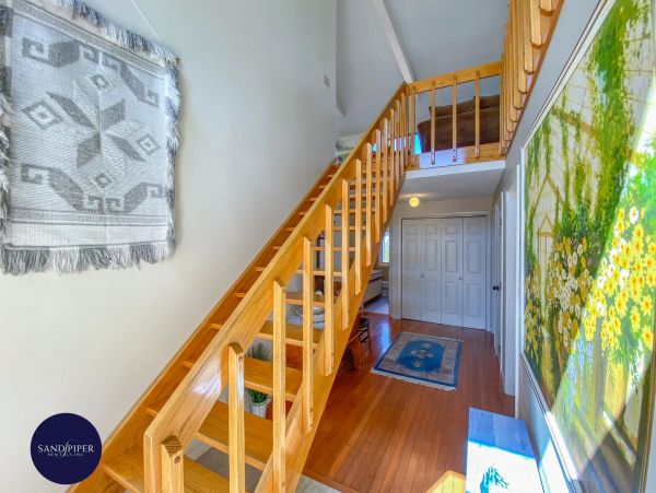 Cape Cod Home 995042