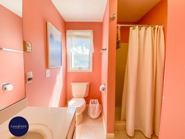 Cape Cod Home 995042