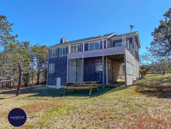 Cape Cod Home 995042