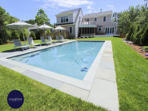 Cape Cod Home 995043