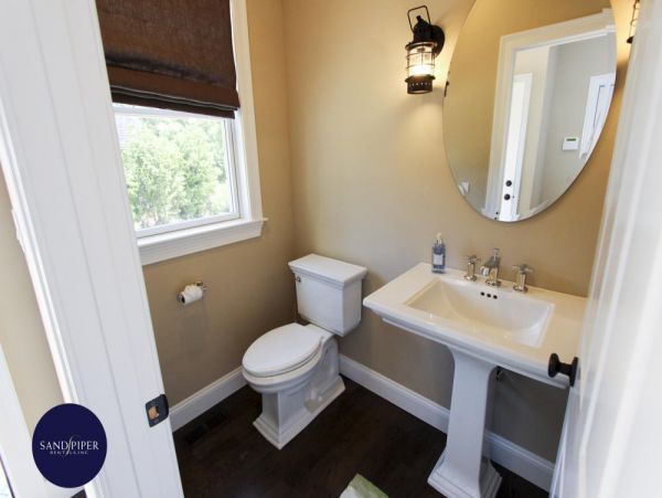Cape Cod Home 995043