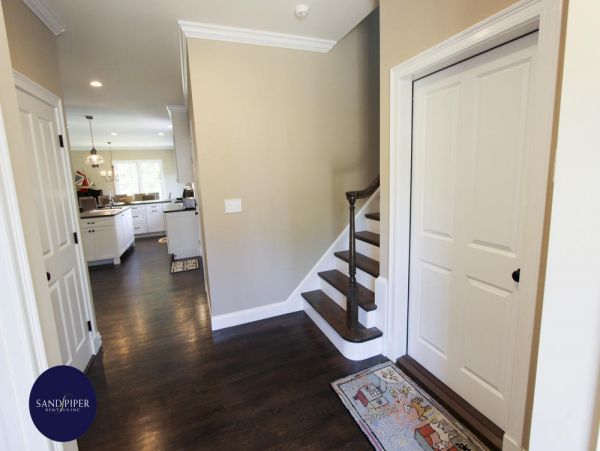 Cape Cod Home 995043