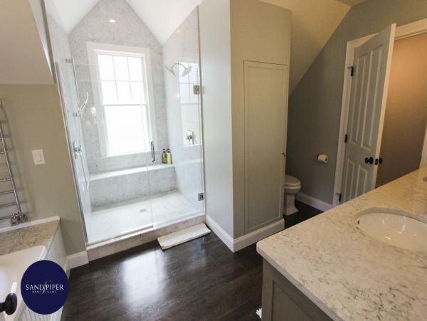 Cape Cod Home 995043