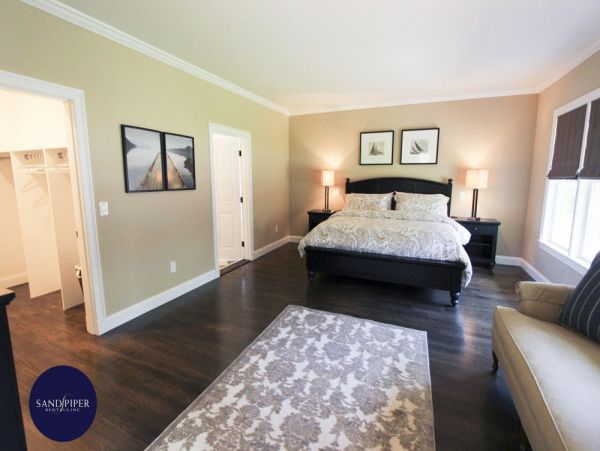 Cape Cod Home 995043