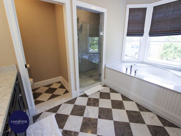 Cape Cod Home 995043