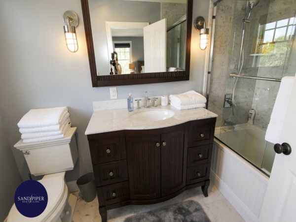 Cape Cod Home 995043