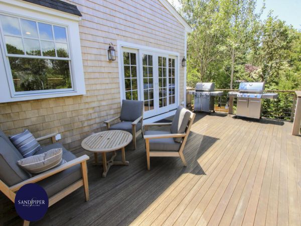 Cape Cod Home 995043