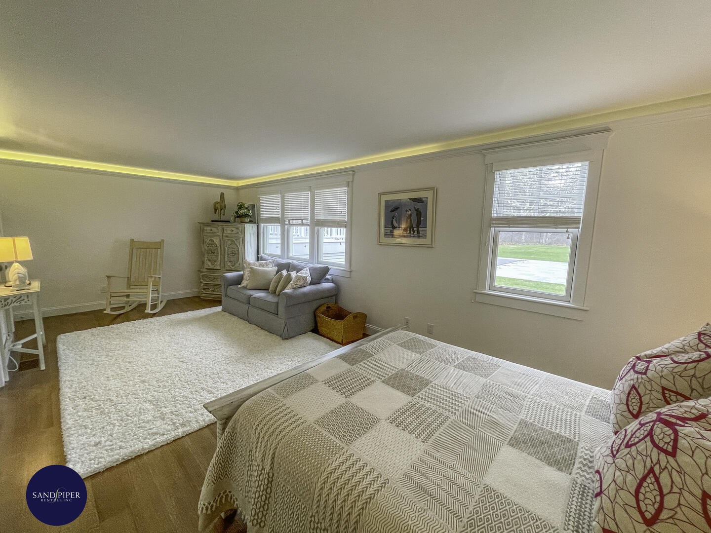 Cape Cod Home 995044