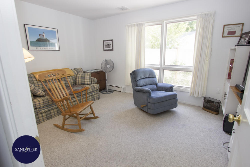 Cape Cod Home 995046