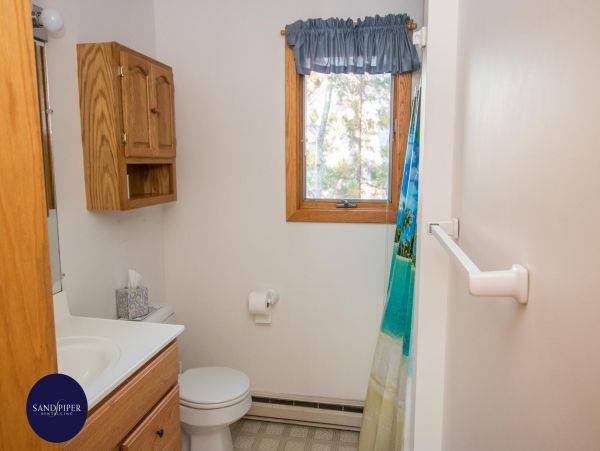 Cape Cod Home 995047