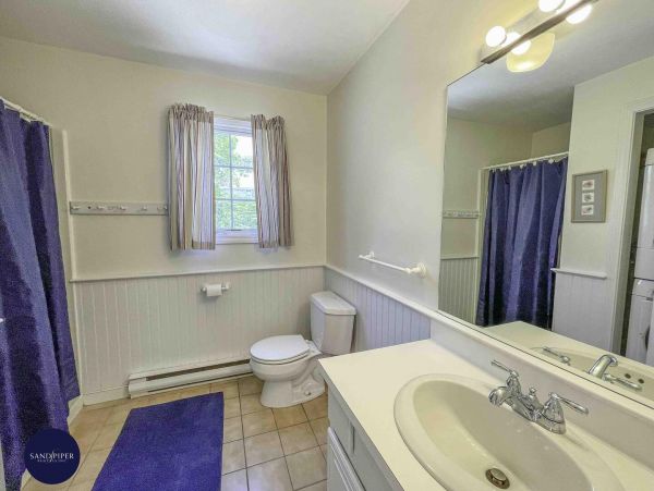 Cape Cod Home 995048