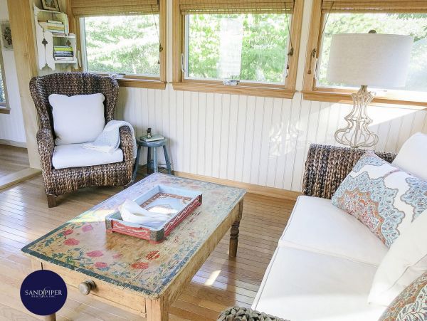 Cape Cod Home 995050