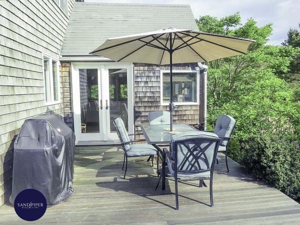Cape Cod Home 995050