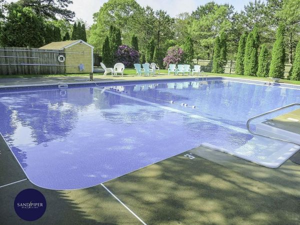 Cape Cod Home 995050