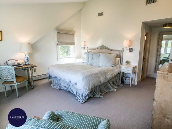 Cape Cod Home 995051