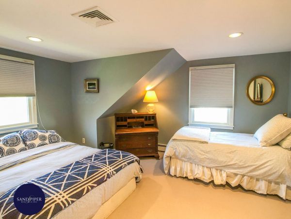 Cape Cod Home 995051