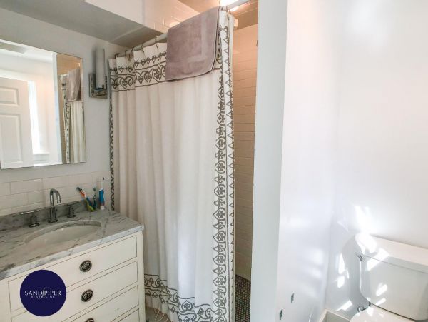 Cape Cod Home 995051