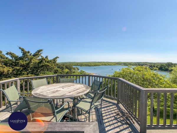 Cape Cod Home 995051