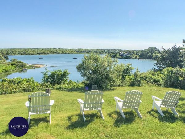 Cape Cod Home 995051