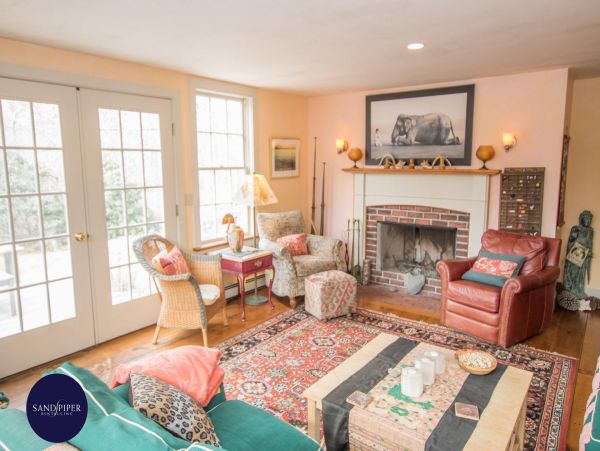 Cape Cod Home 995052