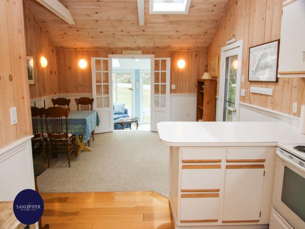 Cape Cod Home 995053