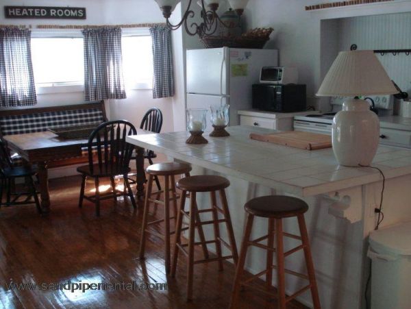Cape Cod Home 995054
