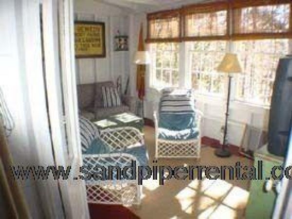 Cape Cod Home 995054