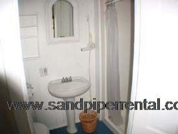 Cape Cod Home 995054