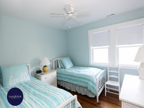 Cape Cod Home 995055