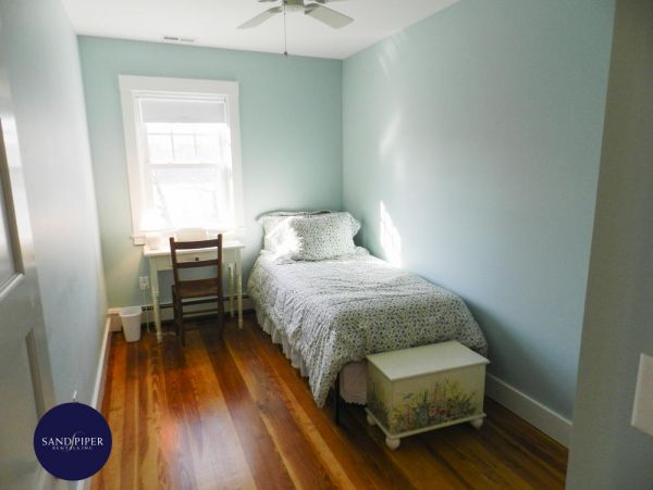 Cape Cod Home 995055