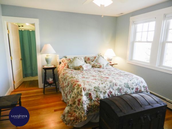 Cape Cod Home 995055