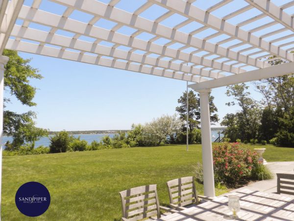 Cape Cod Home 995056