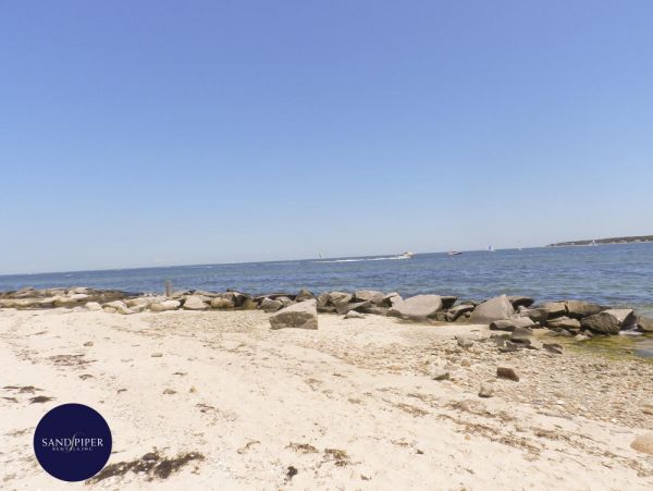 Cape Cod Home 995056