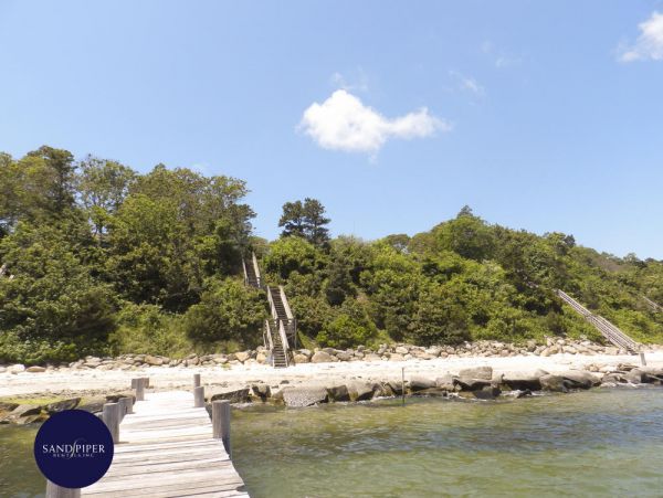 Cape Cod Home 995056