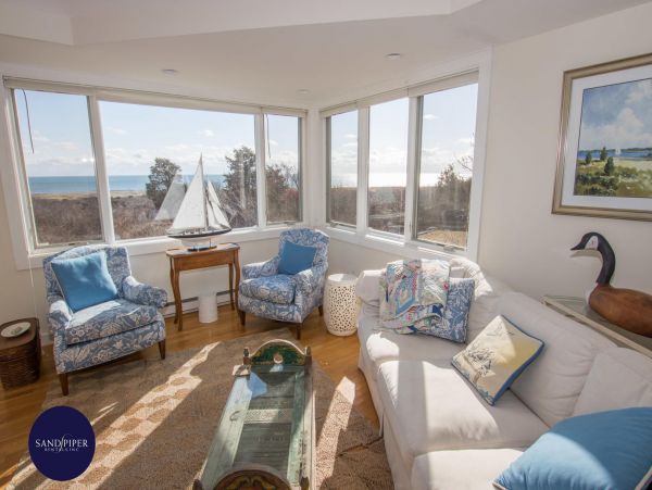 Cape Cod Home 995057